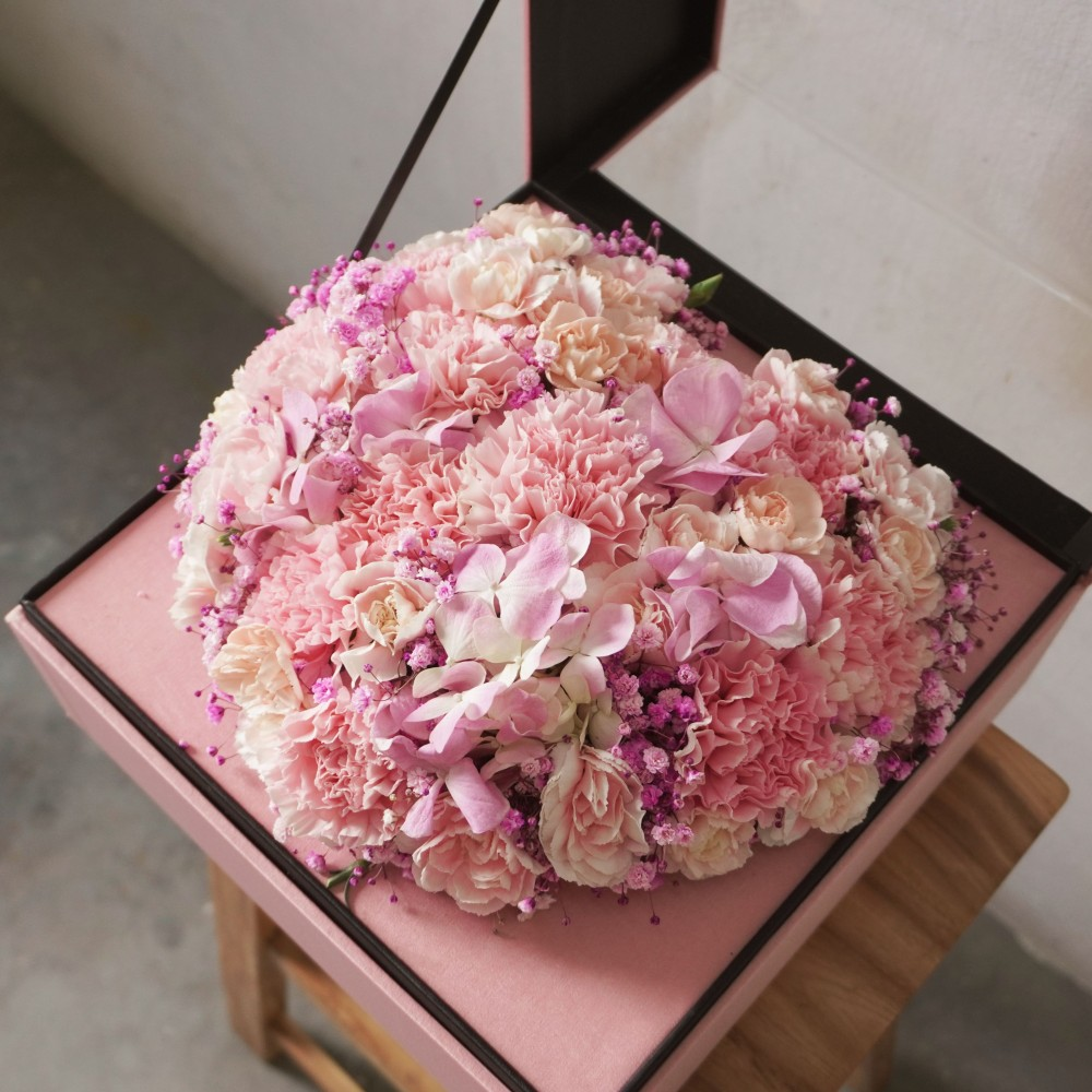 5-reasons-to-consider-floral-gift-boxes-for-gifting3